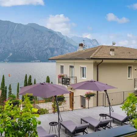 Finestra Sul Riva Malcesine