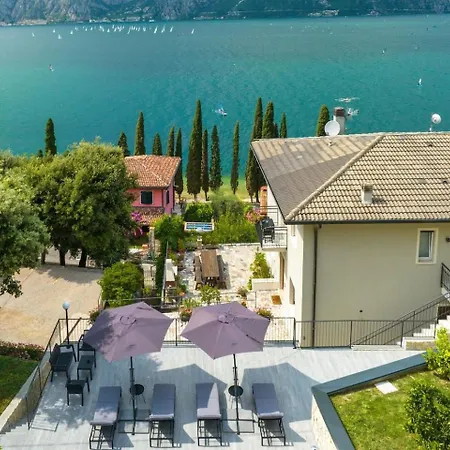 Apartment Finestra Sul Riva